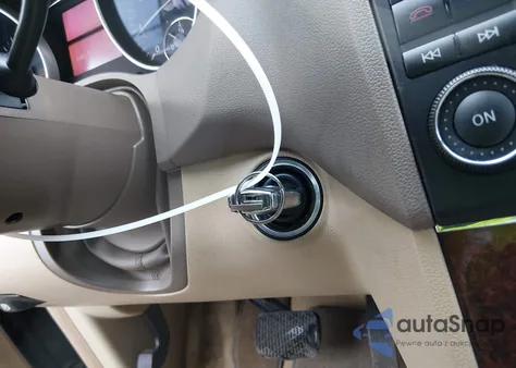 2011 Mercedes-Benz Ml 350 4Matic z USA, uszkodzony, nr VIN 4JGBB8GB0BA712171